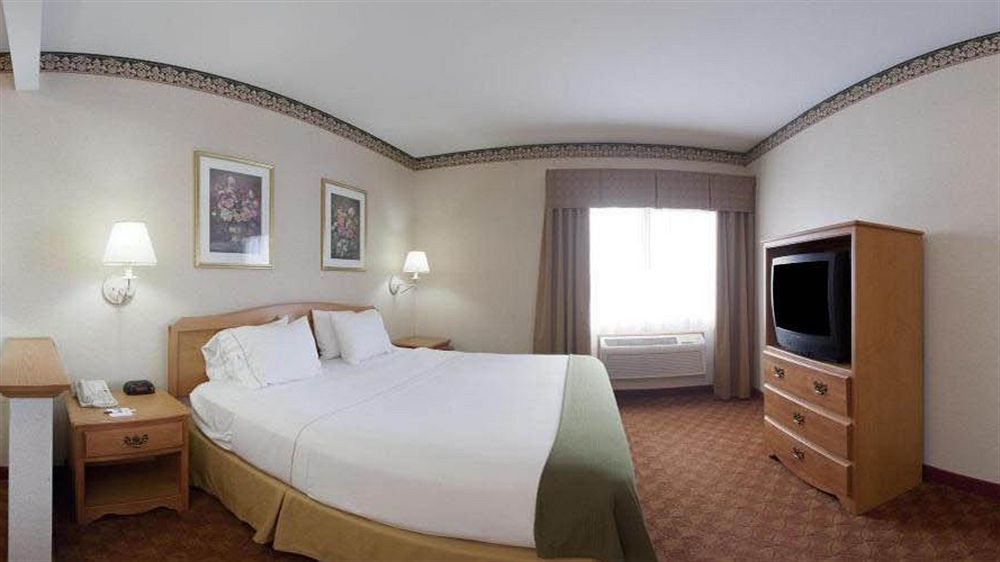 Holiday Inn Express Hotel & Suites Wauseon By Ihg Экстерьер фото
