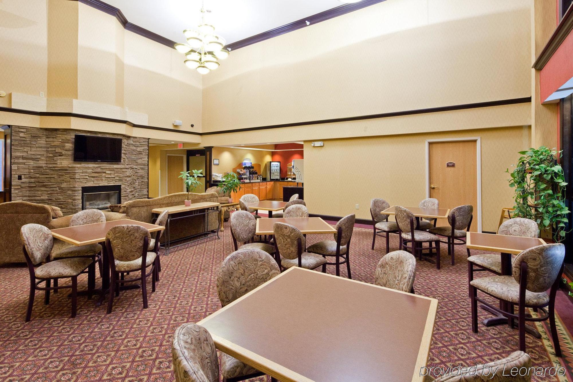 Holiday Inn Express Hotel & Suites Wauseon By Ihg Экстерьер фото